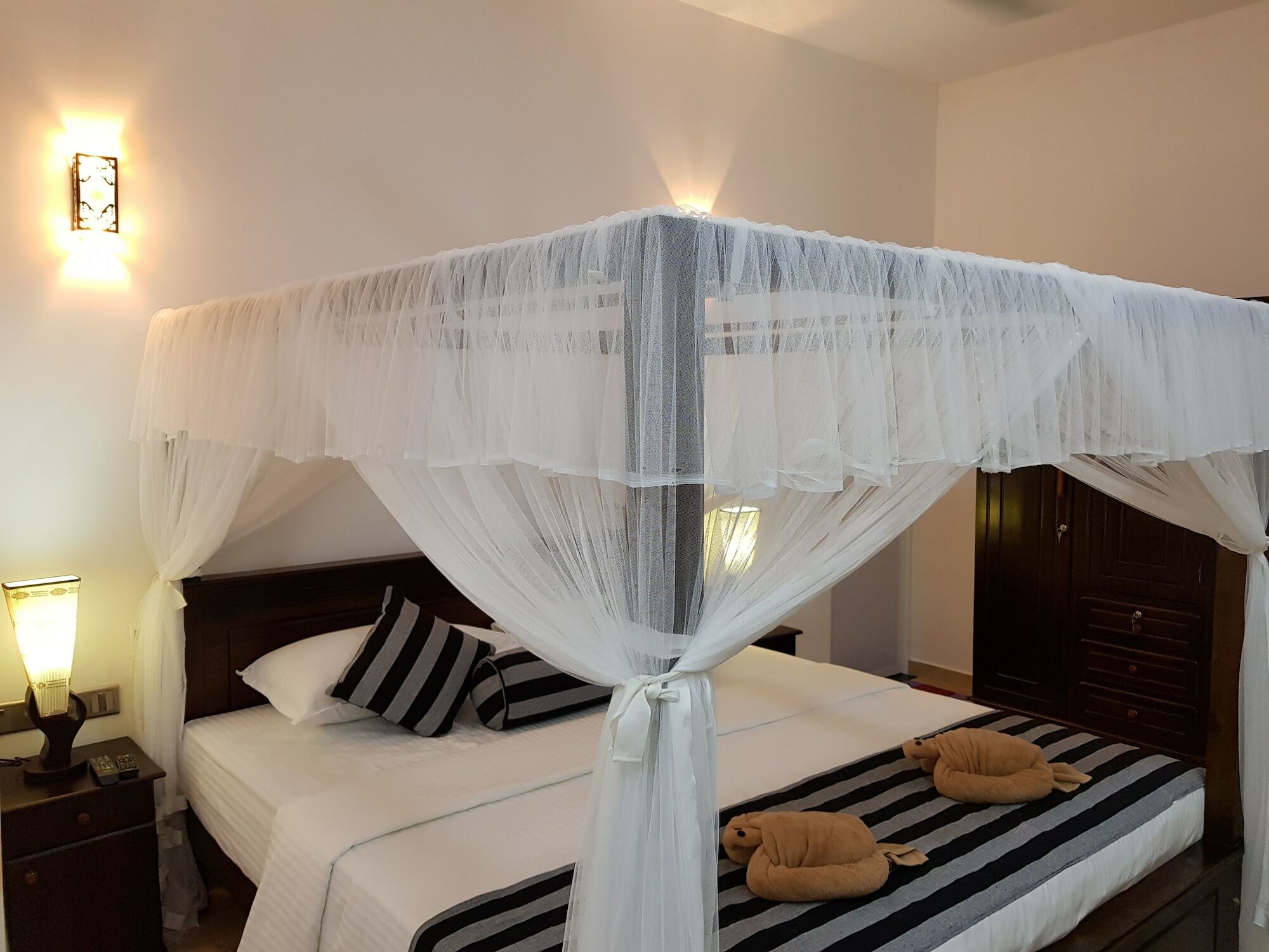 My Whales Guest House Banduramulla Bagian luar foto